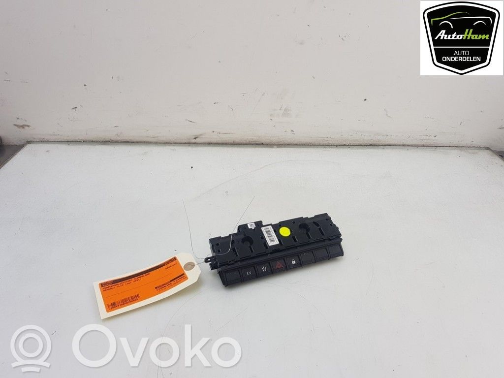 Renault Clio V Hazard light switch 