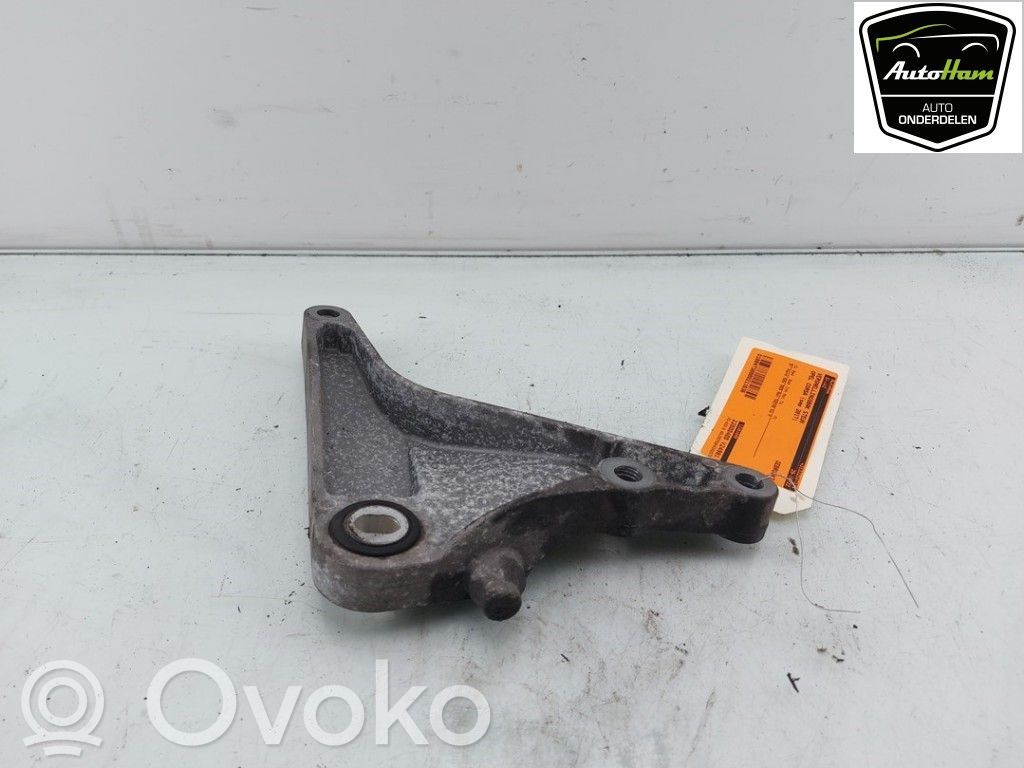 Opel Corsa E Gearbox mounting bracket 