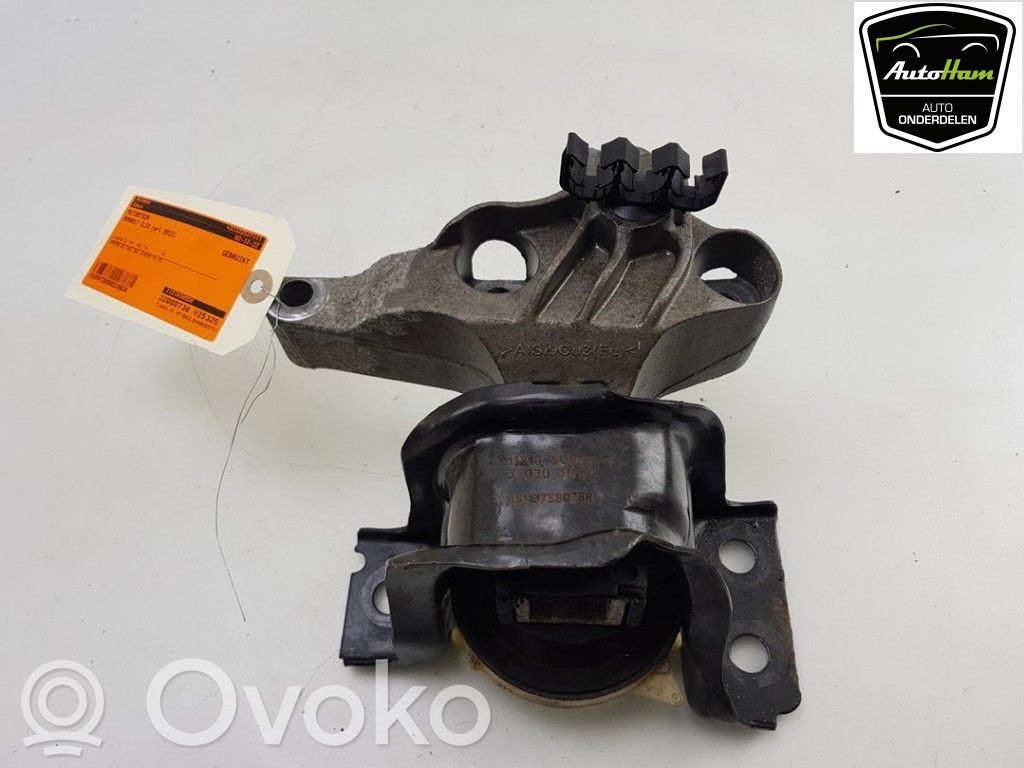 Renault Clio IV Engine mount bracket 