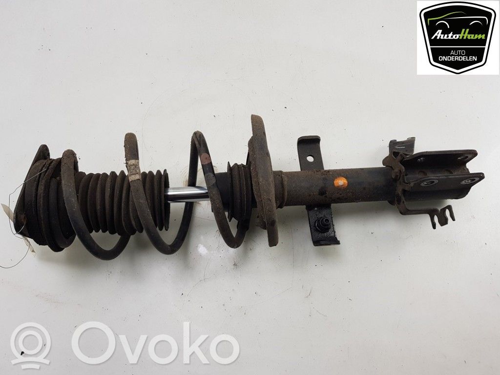 Renault Clio IV Front shock absorber/damper 
