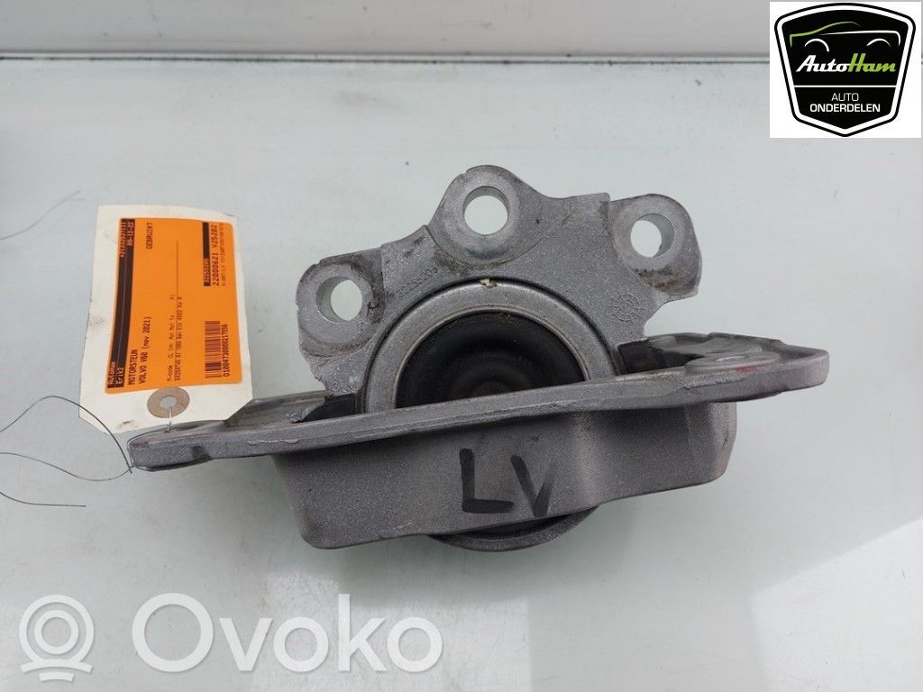 Volvo V60 Engine mount bracket 