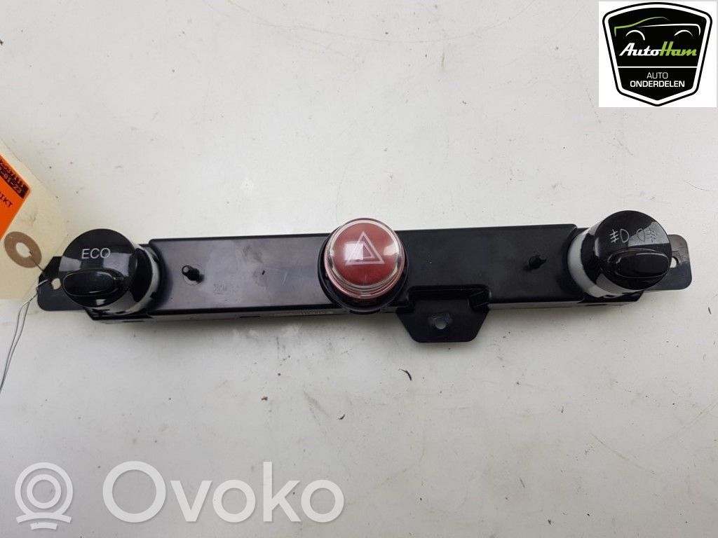 Fiat 500 Hazard light switch 