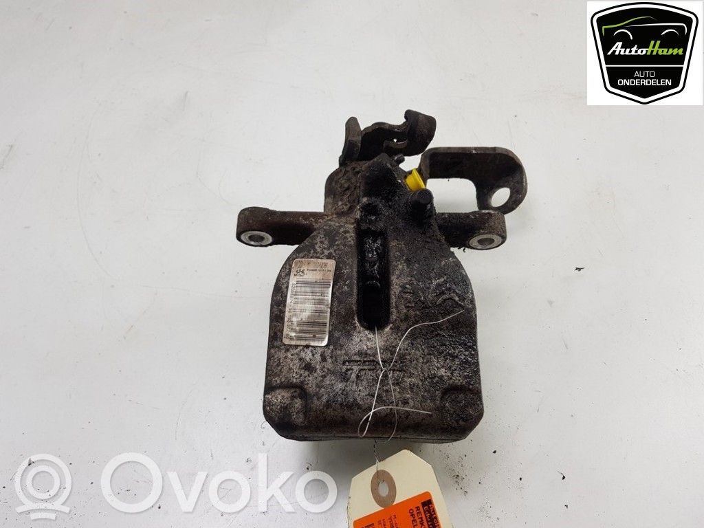 Opel Combo E Galinis suportas 