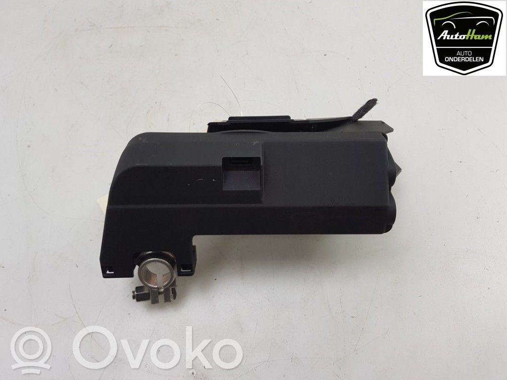 Audi A4 S4 B9 Sicherungskasten komplett 