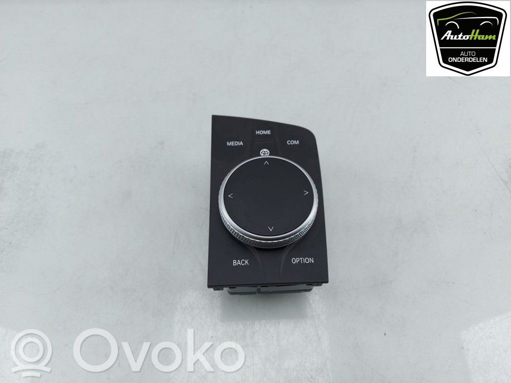 BMW 1 F40 Przełącznik komputera pokładowego 