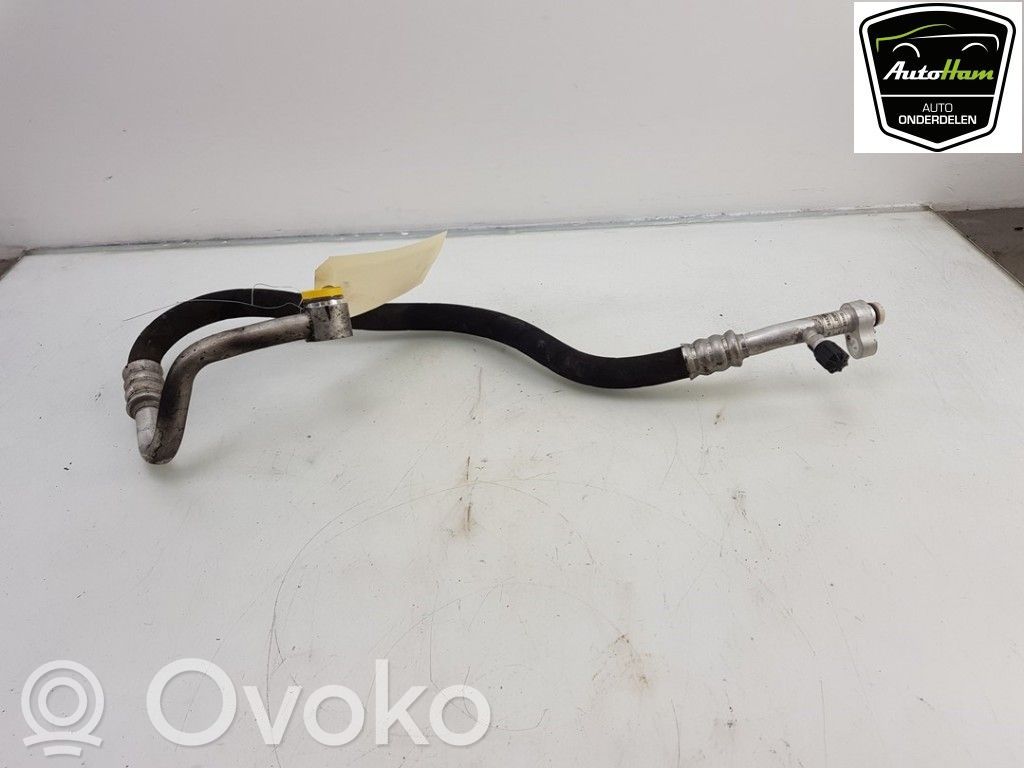 BMW 3 F30 F35 F31 Ilmastointilaitteen putki (A/C) 