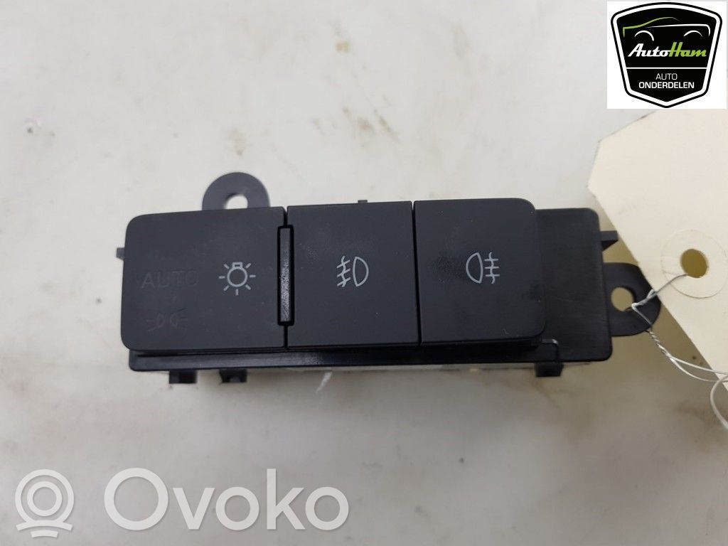 Skoda Octavia Mk4 Light switch 