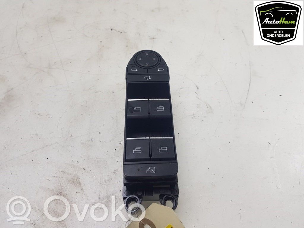 Mazda 3 Electric window control switch 