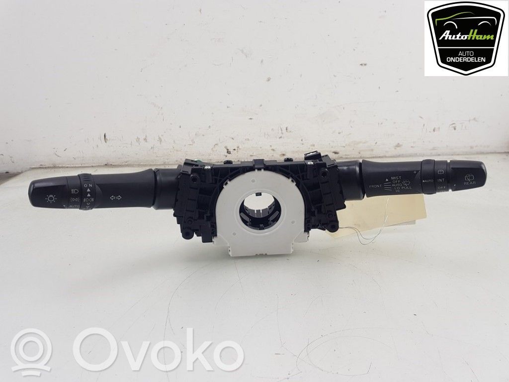 Mitsubishi Space Star Steering wheel buttons/switches 