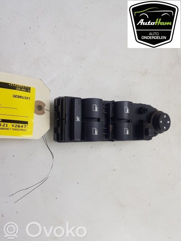 Elektrisko logu slēdzis   6951904,6951904,391539SW03,391539SW03,61316951909,6951904,6951909