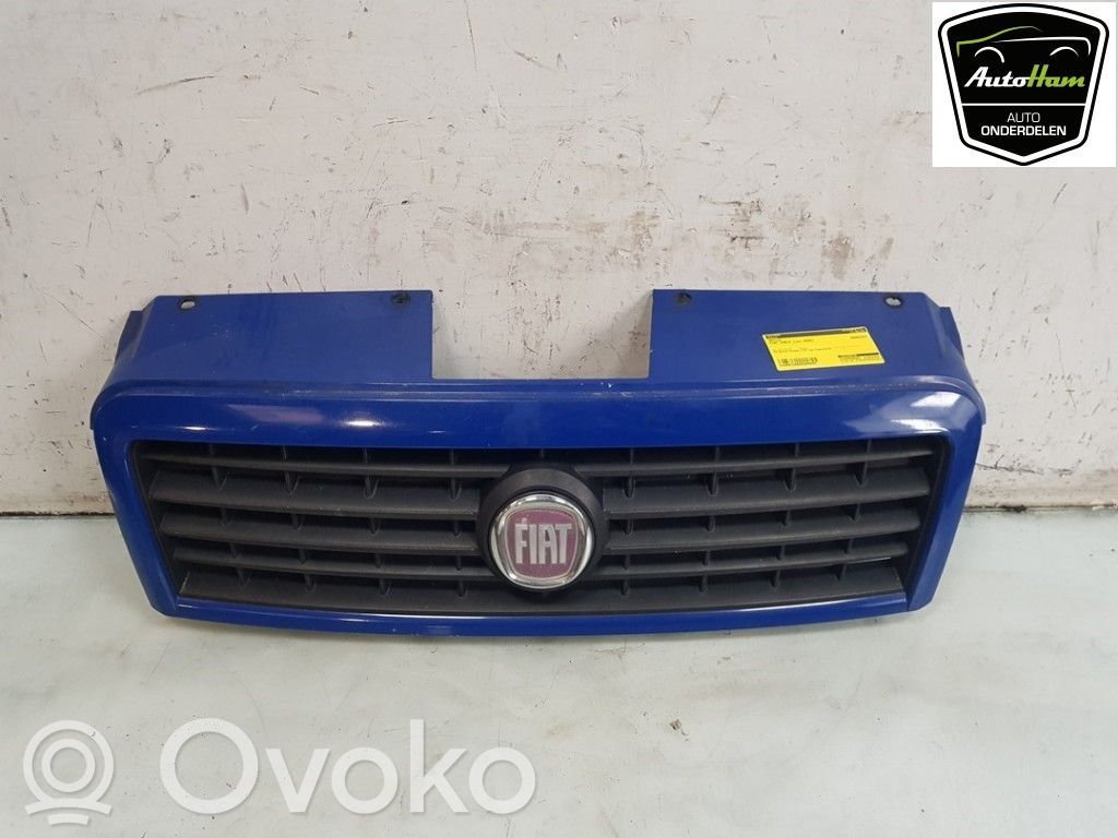 Fiat Doblo Etusäleikkö 