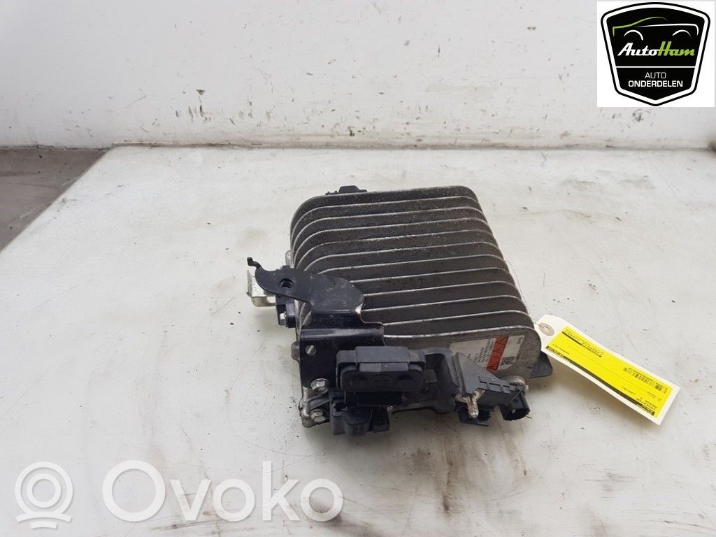 Mazda 3 Voltage converter inverter 