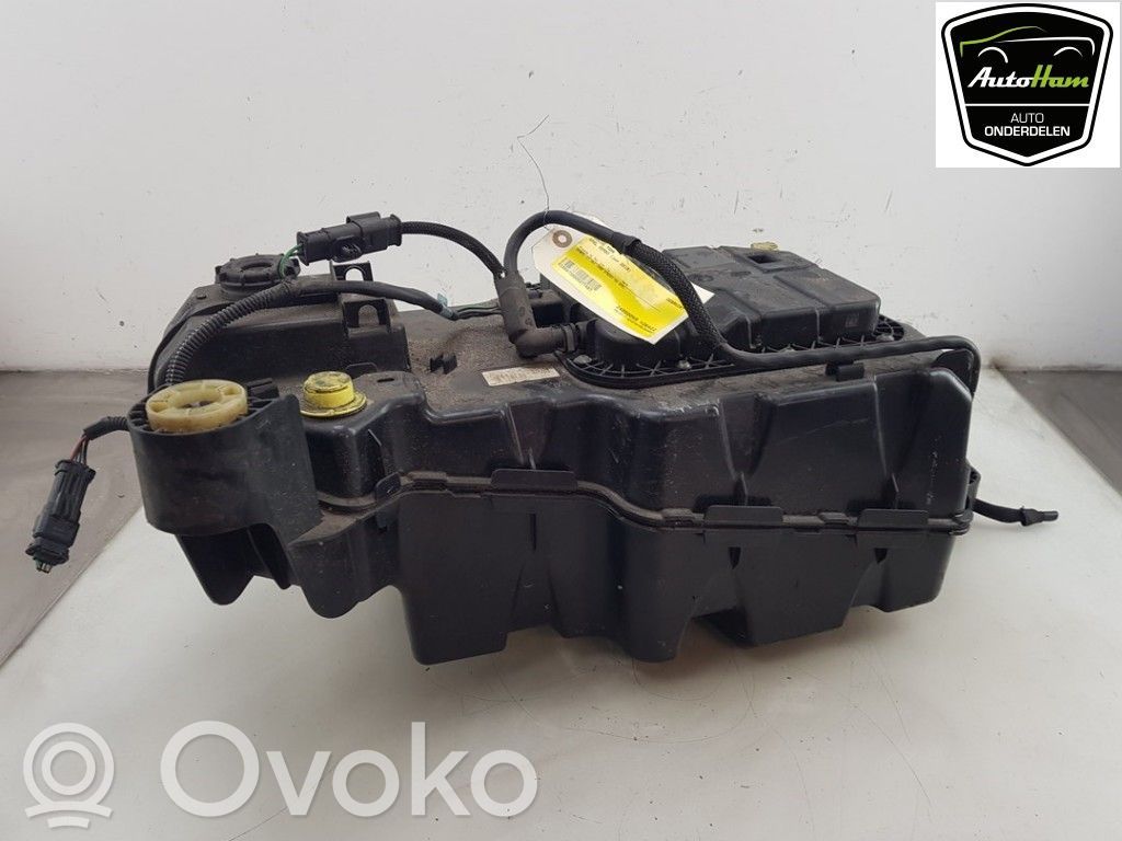 AdBlue-nestesäiliö   9817601880,9817601880,1682619780,1682615280,1682619780,9817601880,9832421480,SU001B0068,SU001B4933
