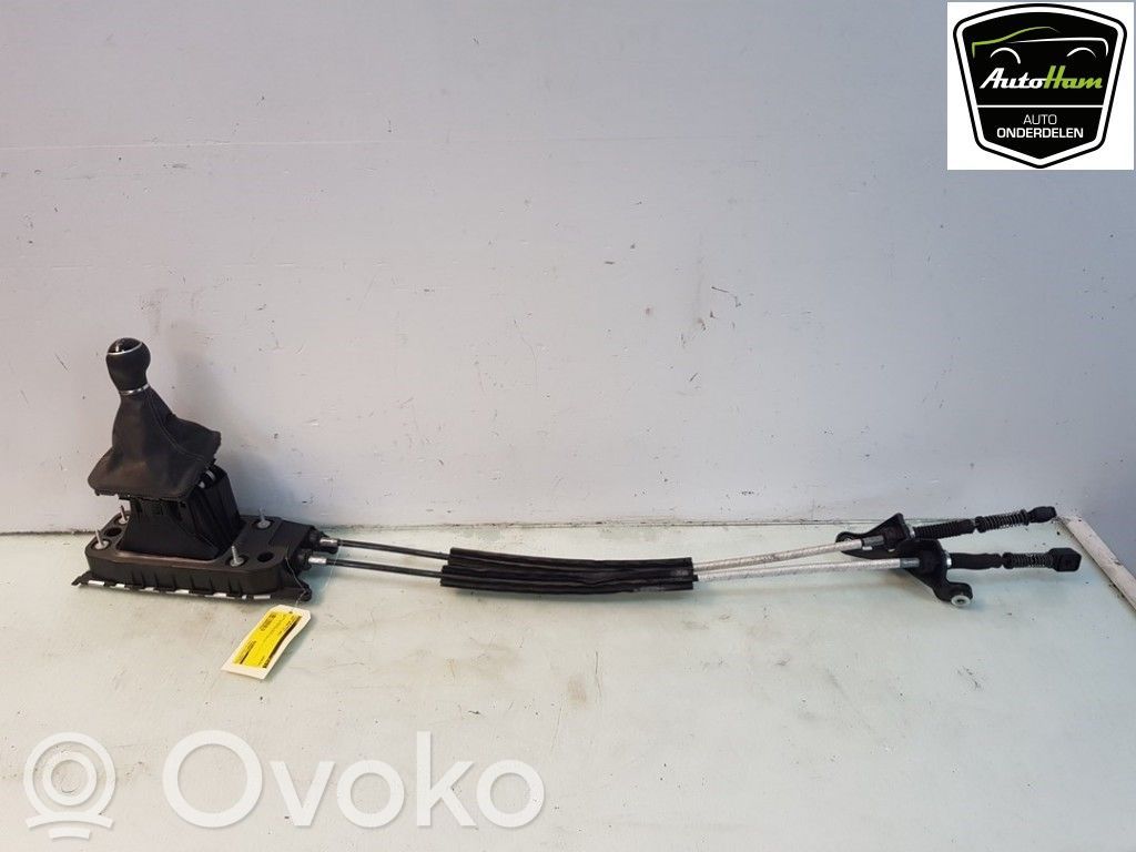Seat Arona Lewarek zmiany biegów / dolny 