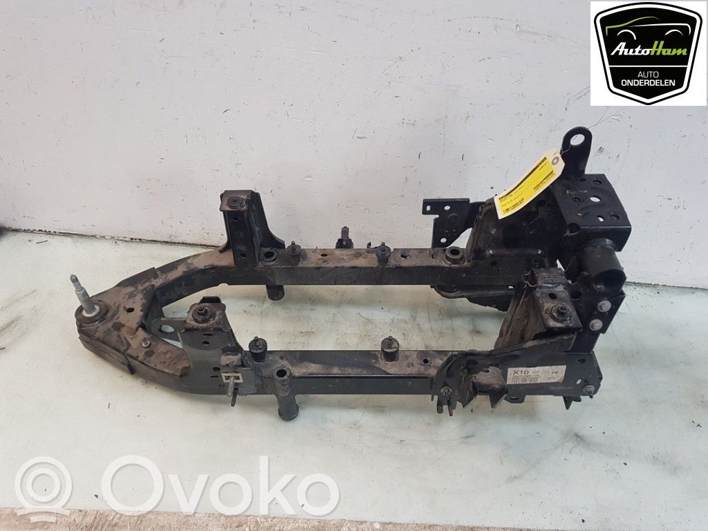 Renault Zoe Engine mount bracket 