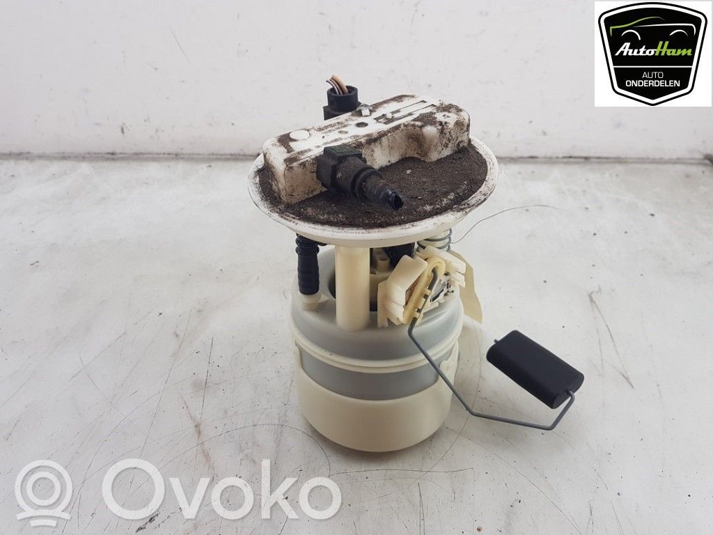Renault Clio III Pompe à carburant 