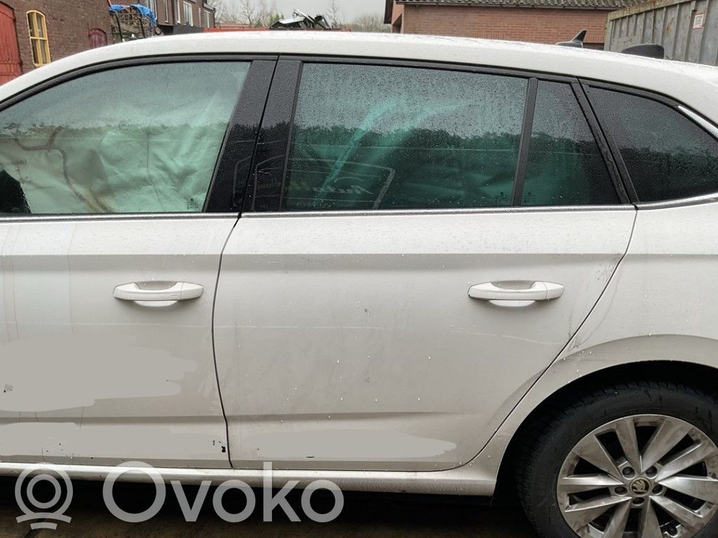 Skoda Scala Puerta trasera 