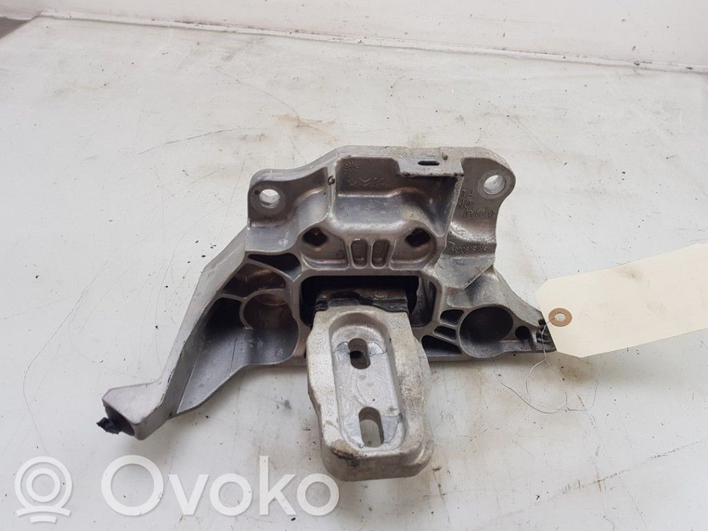 Opel Corsa F Gearbox mounting bracket 
