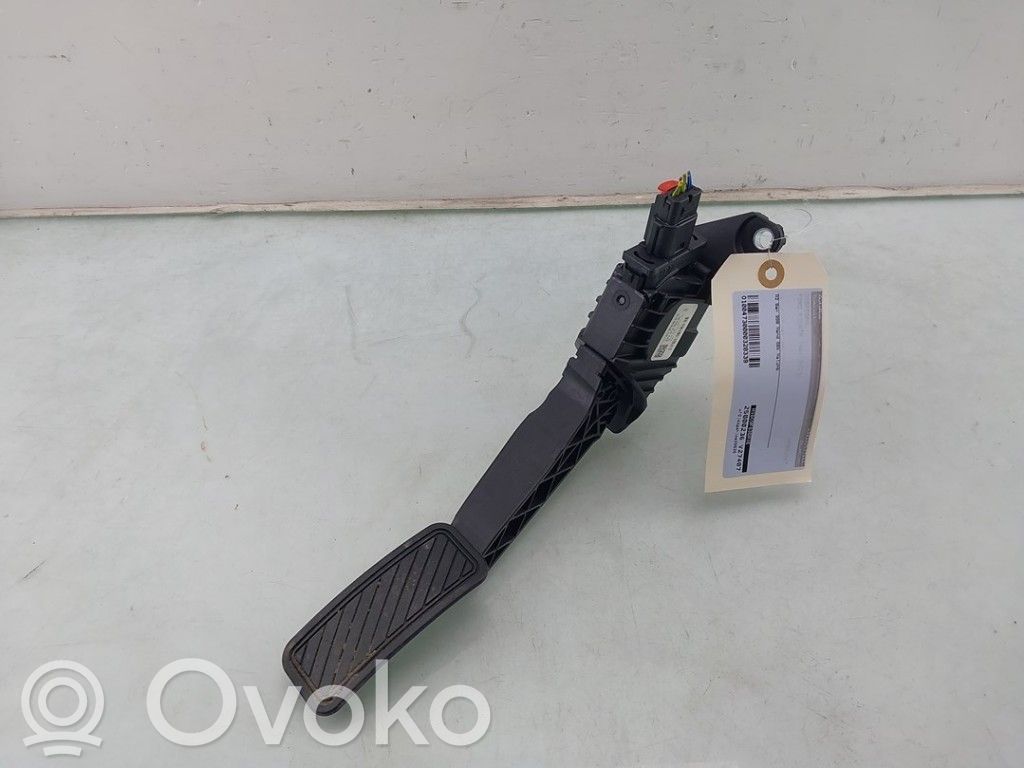 Ford Fiesta Pedał gazu / przyspieszenia 