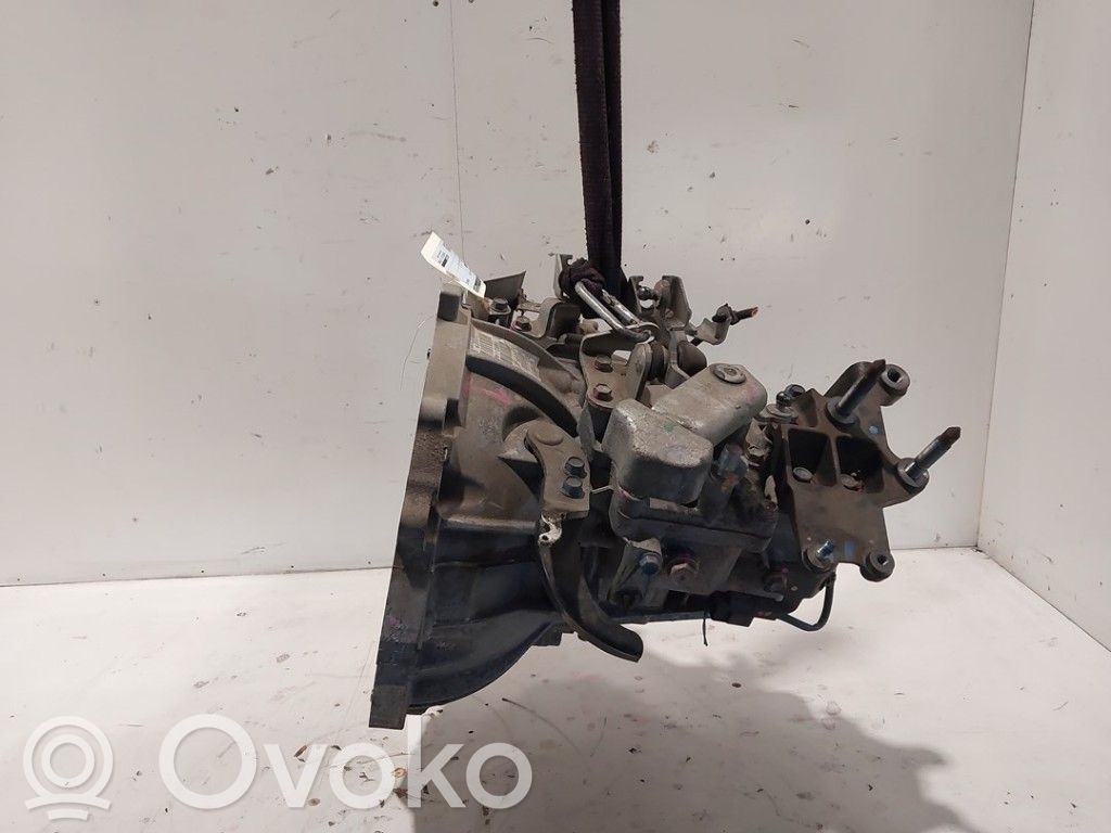 Mitsubishi Space Star Manual 5 speed gearbox 