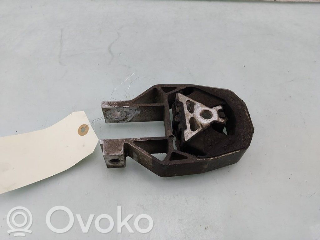 Ford Focus Gearbox mounting bracket 
