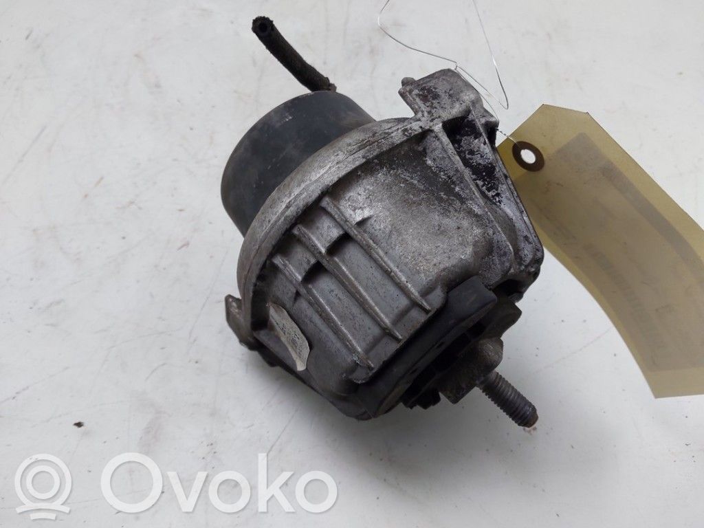 BMW 3 E92 E93 Engine mount bracket 