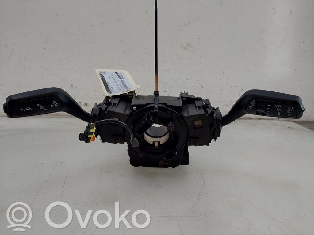 Ford Focus Pulsanti/interruttori sul volante 