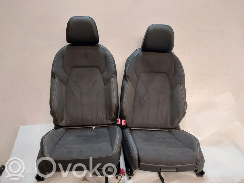 Volkswagen Golf VIII Set interni 