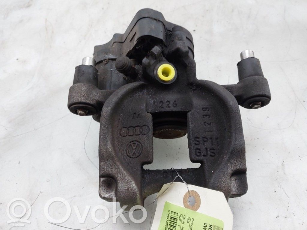 Volkswagen Golf VII Pinza del freno posteriore
