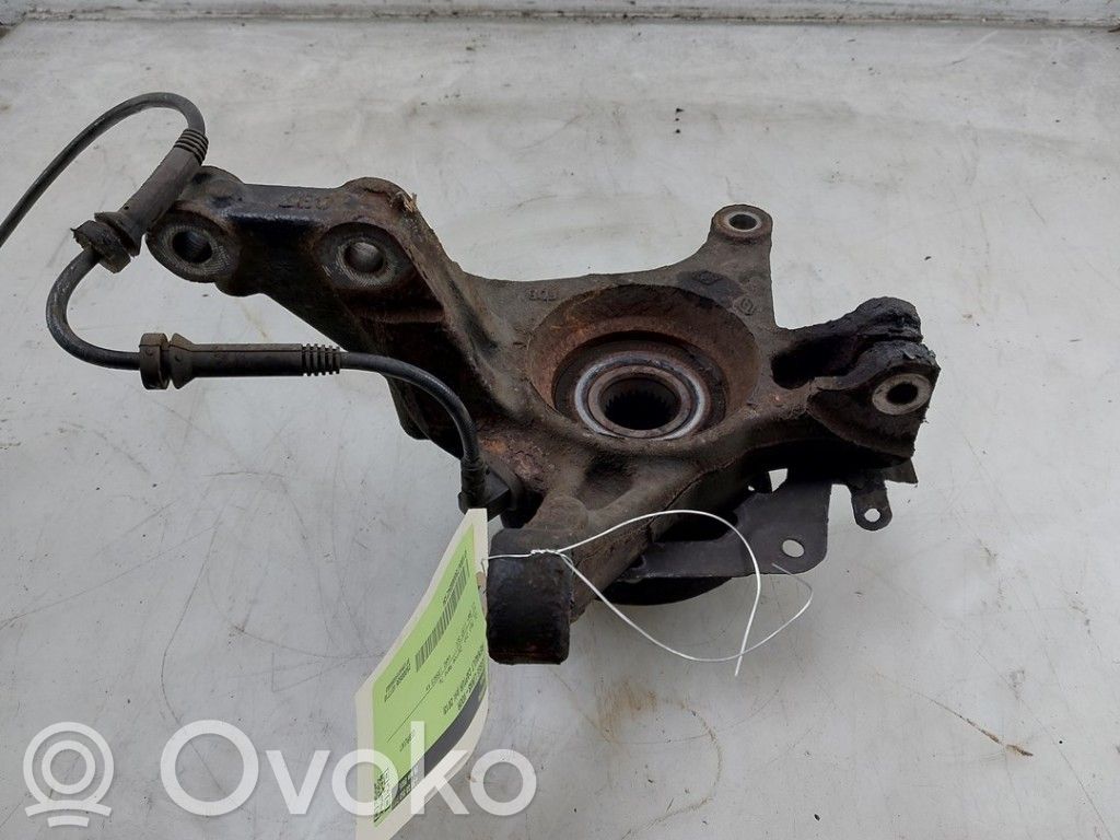 Renault Captur Front wheel hub spindle knuckle 