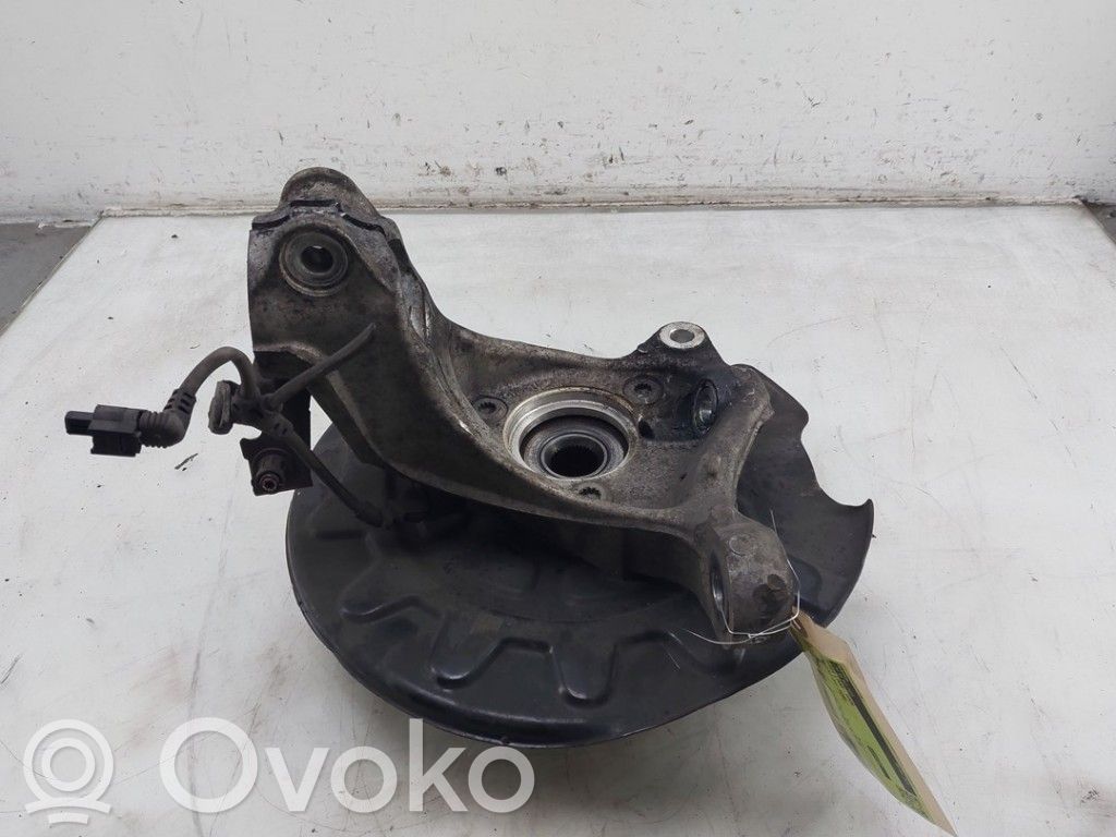 Volkswagen Golf VIII Fuso a snodo con mozzo ruota anteriore 