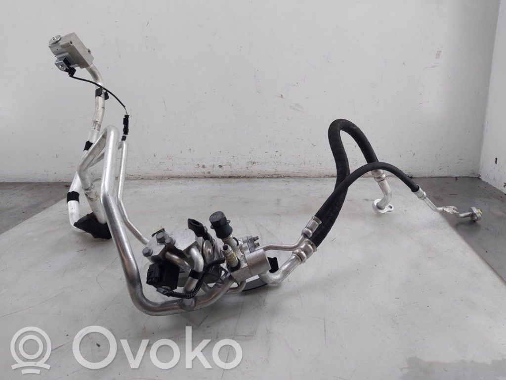 Volvo XC60 Ilmastointilaitteen putki (A/C) 