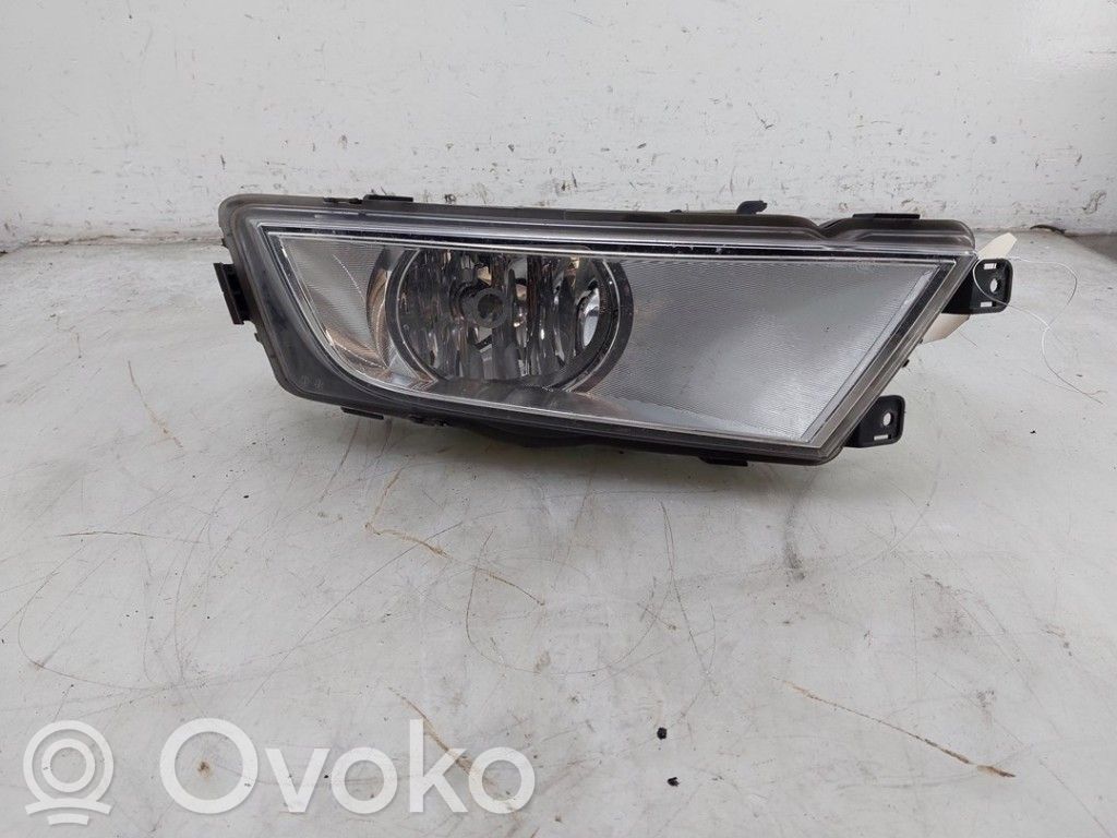 Skoda Octavia Mk3 (5E) Etusumuvalo 
