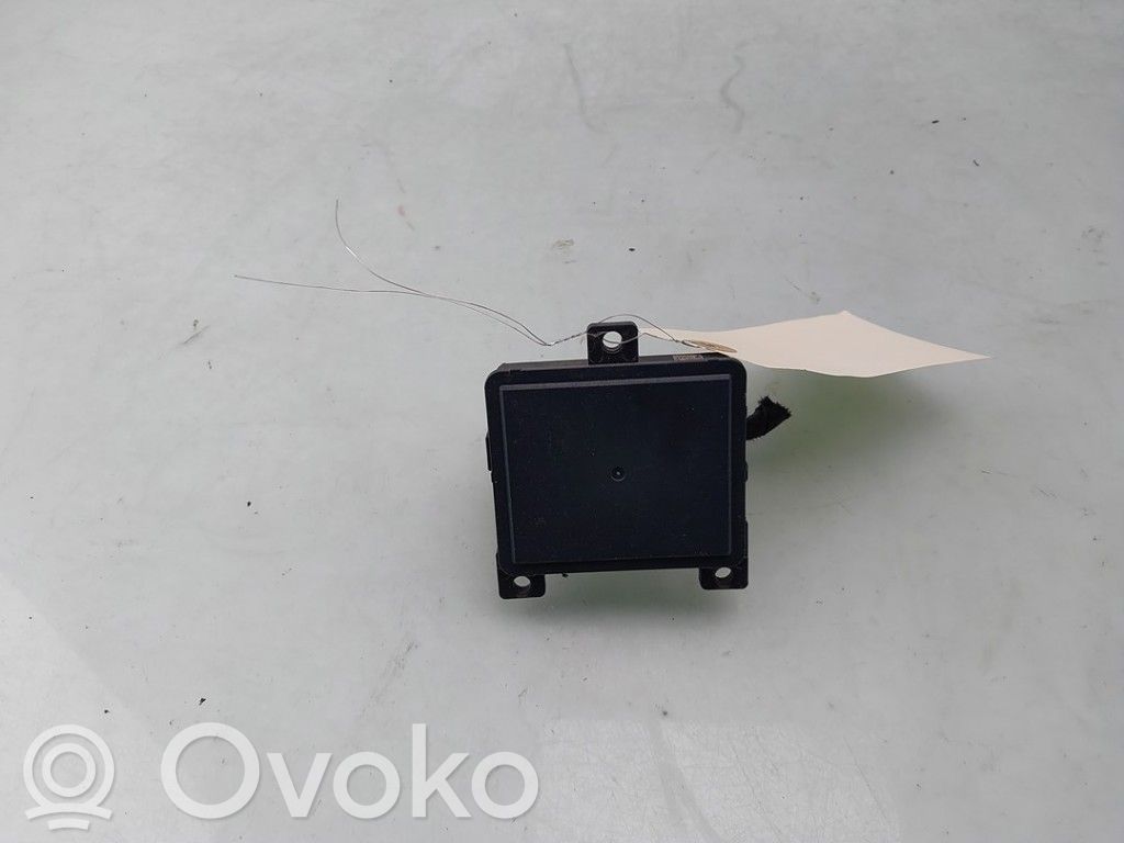 Volkswagen Golf VIII Capteur radar de distance