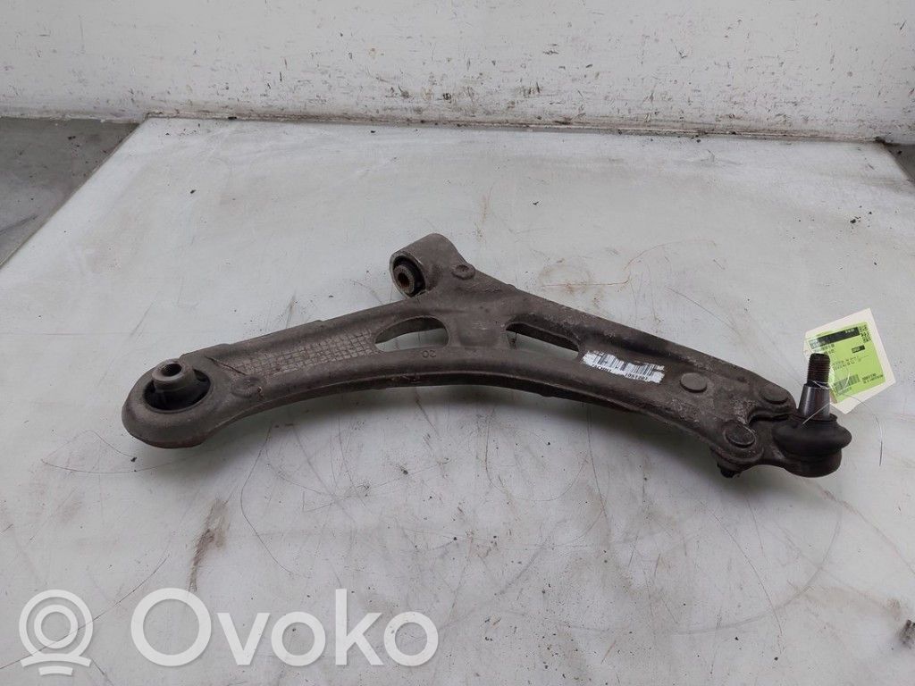 Opel Combo E Etutukivarsi 