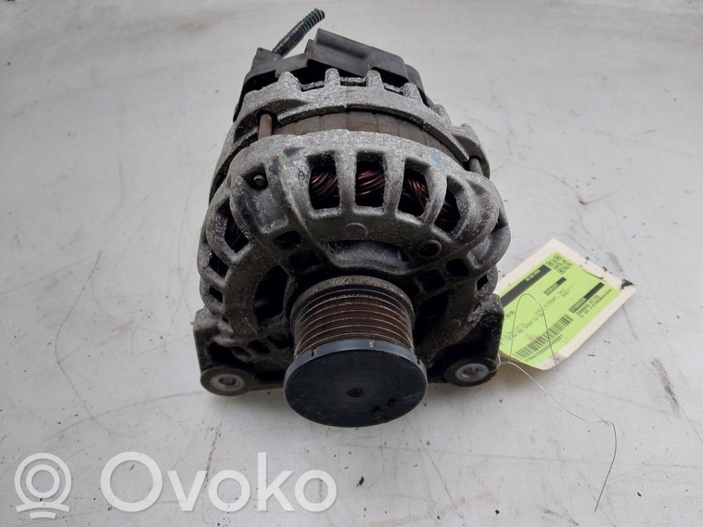 Renault Clio IV Alternator 
