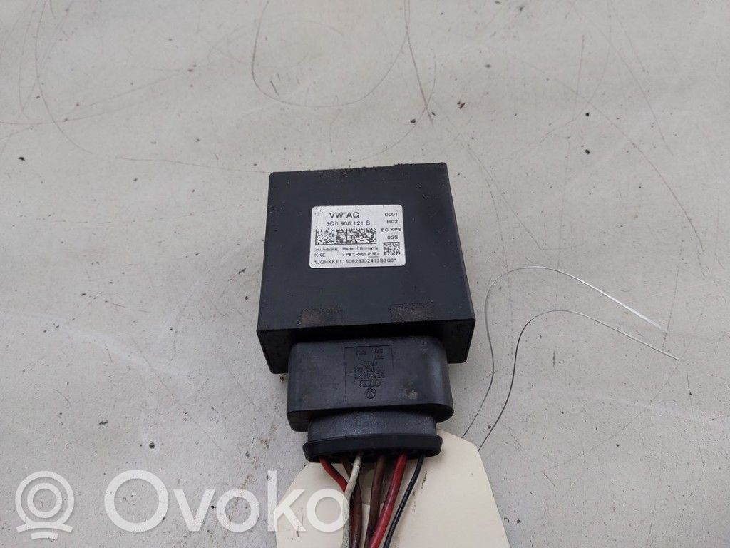 Volkswagen Tiguan Fuel injection pump control unit/module 