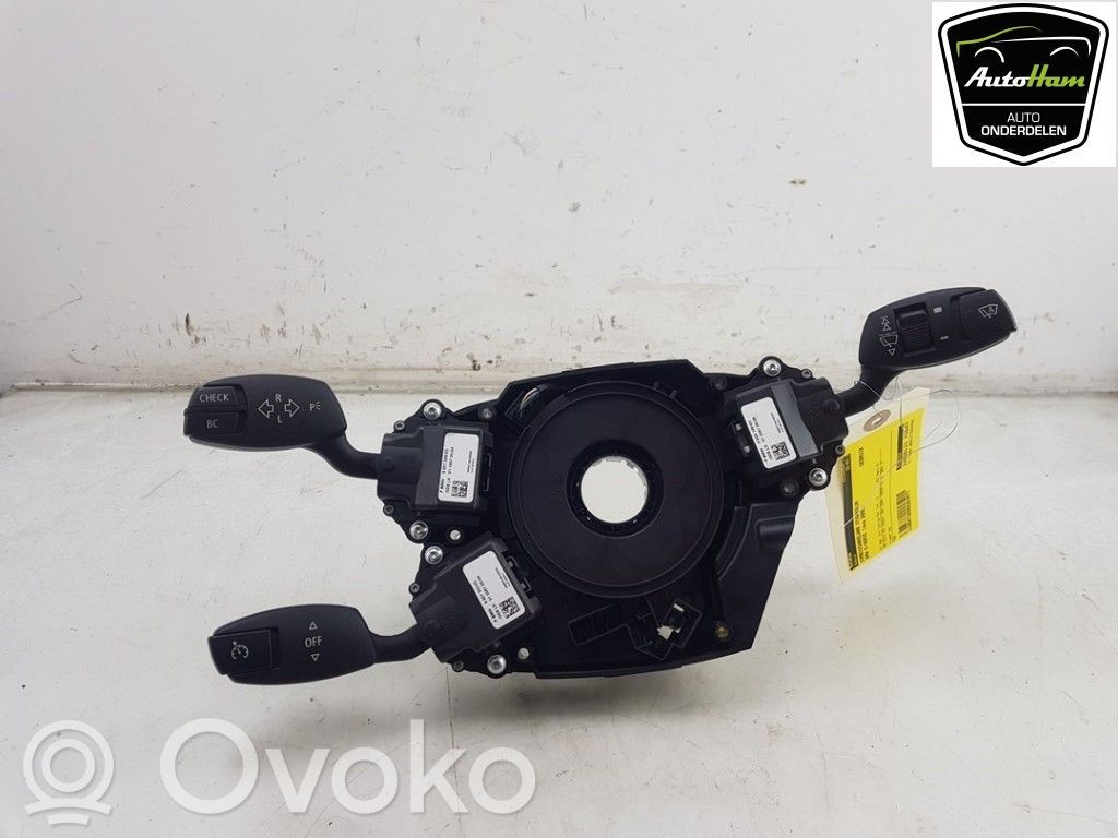 Boutons / interrupteurs volant   6951349,61316951349,6951352,61316951349,61316951352,6924106,6951349,6951352,695135202,9115153
