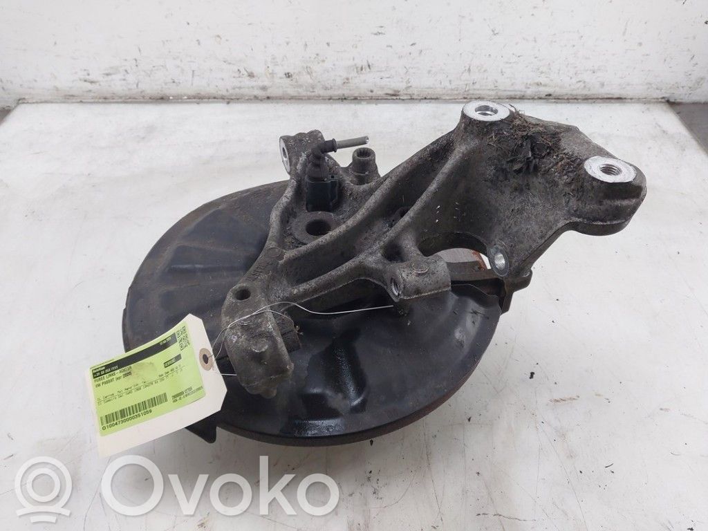 Volkswagen PASSAT B8 Zwrotnica koła tylnego 