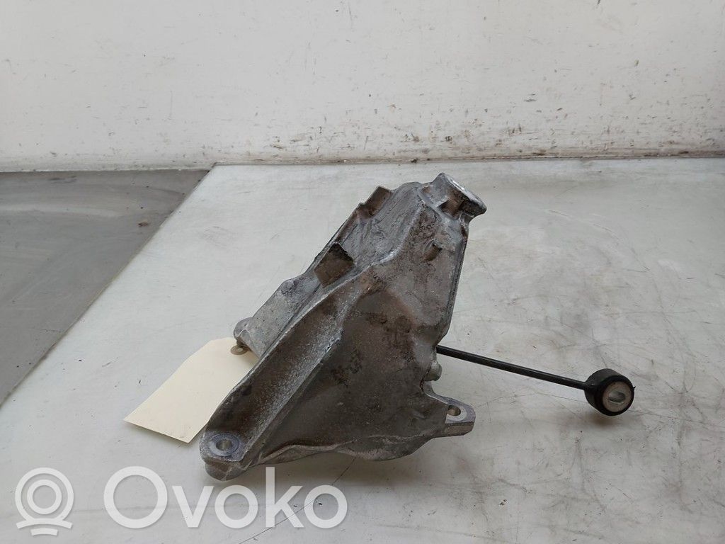 Audi A5 Engine mount bracket 