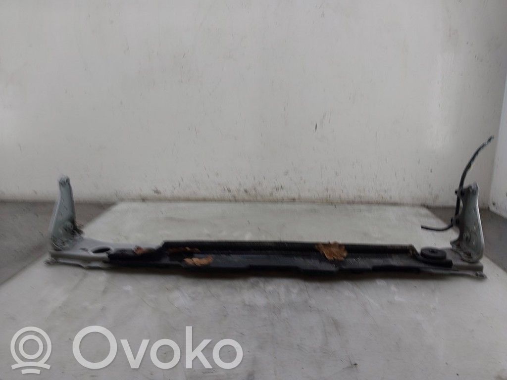 Toyota Yaris Cross Pas przedni 