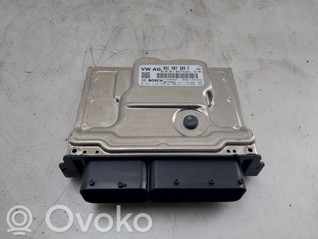 Volkswagen Polo VI Engine control unit/module 