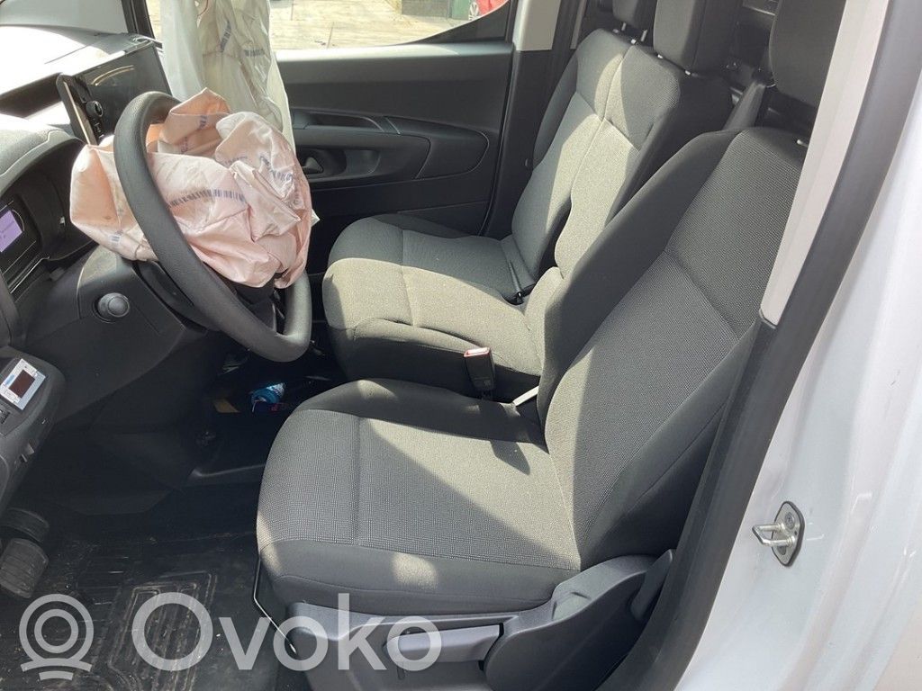Toyota ProAce City Tapicerka / Komplet 