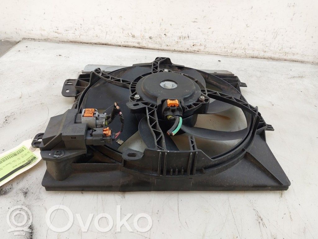 Peugeot 208 I Elice ventilator 