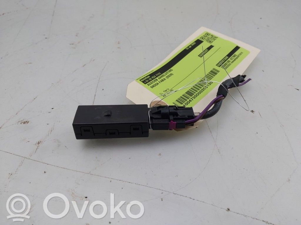 Skoda Fabia Mk3 (NJ) Conector priză AUX 