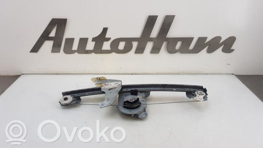 Toyota Aygo AB10 Manualny podnośnik szyby drzwi przednich 
