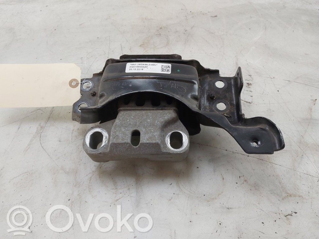 Volkswagen Polo VI Gearbox mounting bracket 