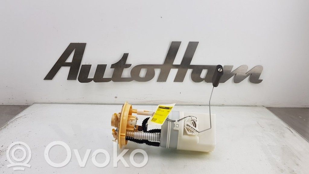 Mitsubishi Colt Bomba interna de combustible 