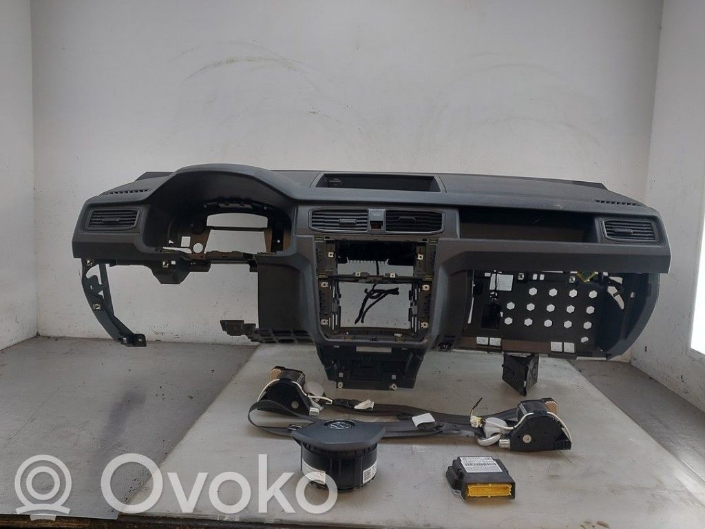 Poduszki powietrzne Airbag / Komplet   5TA880201ACHVF,5TA880201ACHVF,7N0857737DE,2K5857805E,2K5857805ERYV,2K5857806C,2K5857806CRYV,5QA919119,5TA880201AC,5TA880201ACHVF,5TA880201ACHVF05S,5TA880201P,5TA971584,7N0857737DE