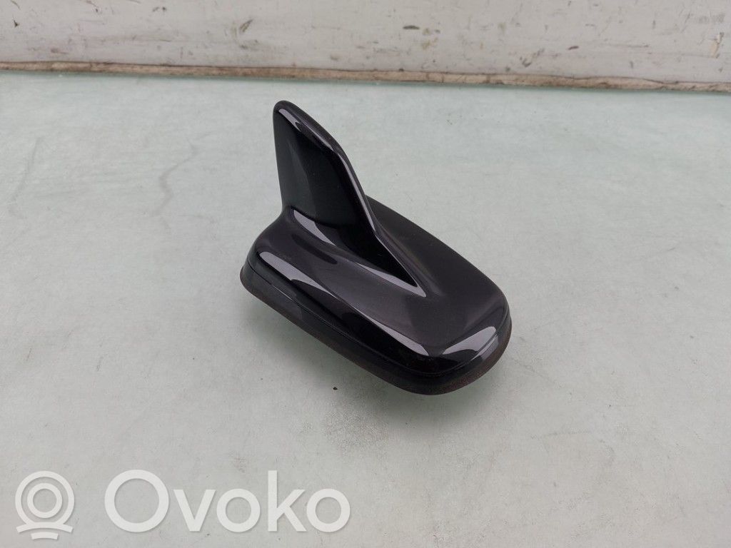 Audi Q2 - Radio antena 